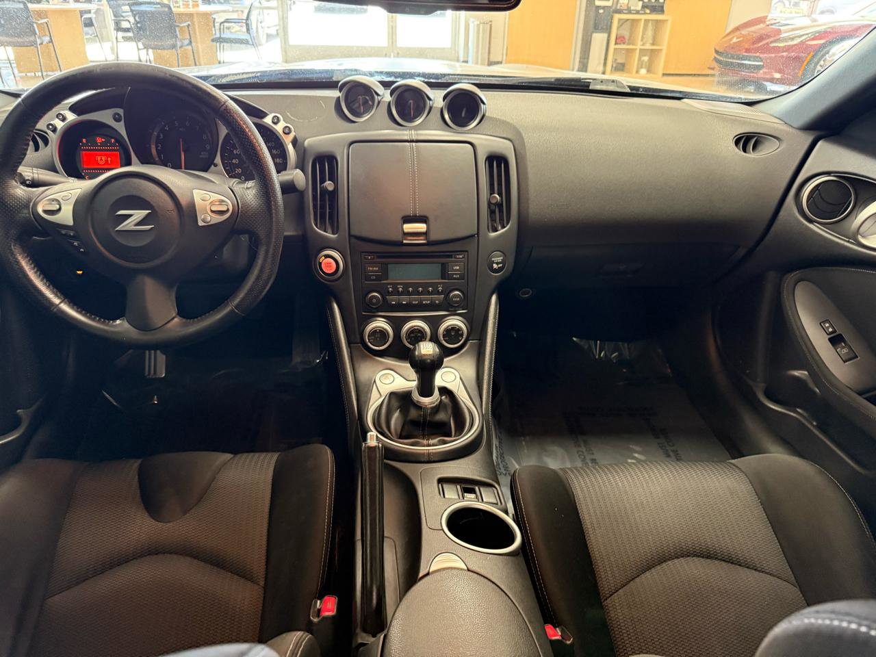 Used 2020 Nissan 370Z Coupe image 11