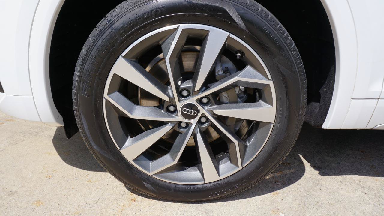 Used 2021 Audi Q5 2.0T Premium w/ Convenience Package AWD/4WD image 9