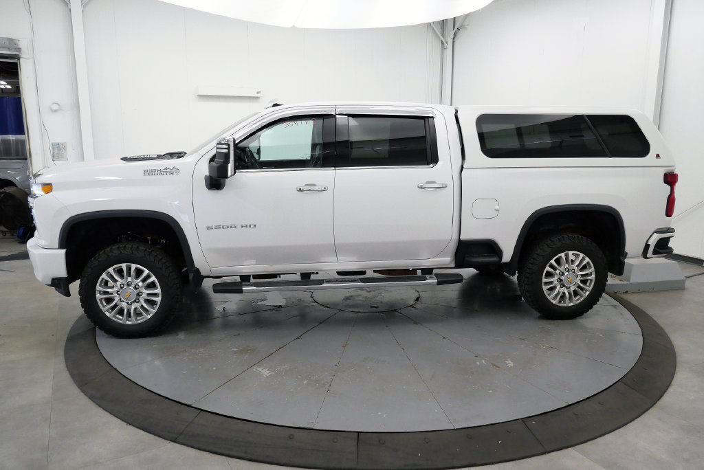 Used 2023 Chevrolet Silverado 2500 High Country w/ Safety Package II AWD/4WD image 5