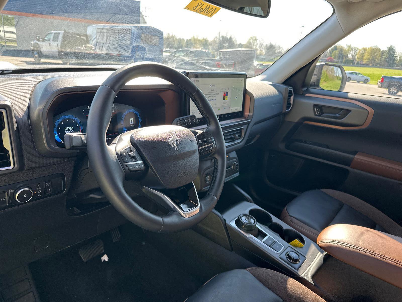 Certified 2025 Ford Bronco Sport Outer Banks w/ Outer Banks Tech Package+ AWD/4WD image 11