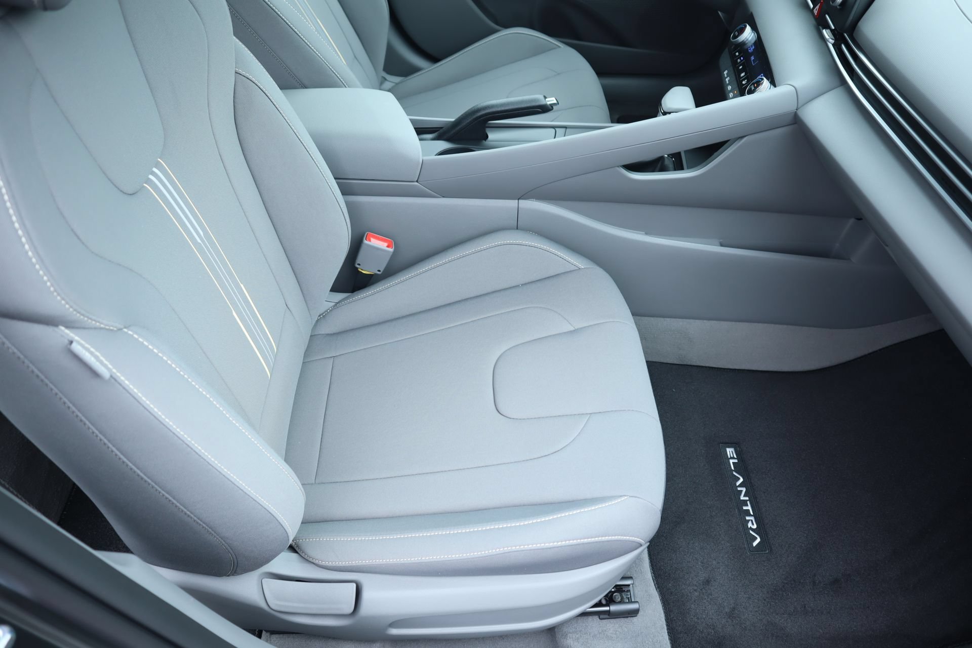New 2026 Hyundai Elantra Sport FWD image 18