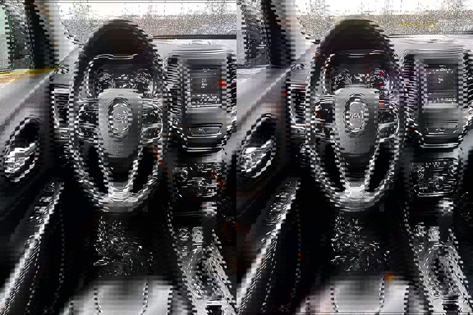 Used 2019 Jeep Cherokee Latitude Plus w/ Cold Weather Group image 6