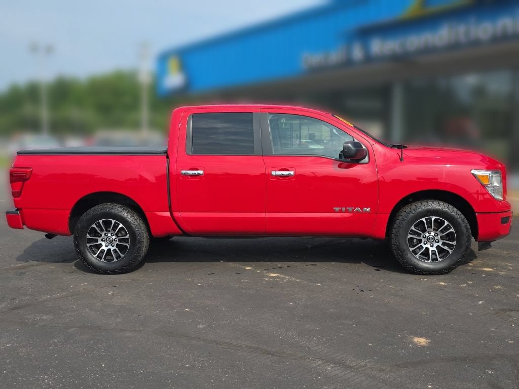 Used 2021 Nissan Titan SV AWD/4WD image 10