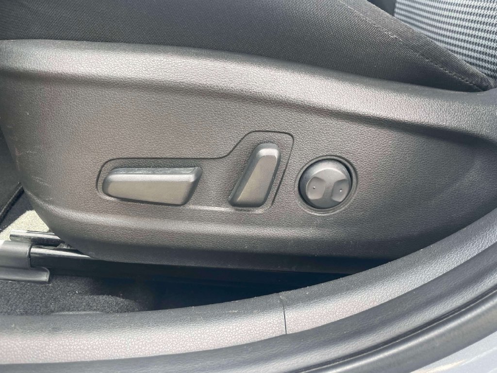 Used 2019 Hyundai Kona SEL w/ SEL Tech Package 02 AWD/4WD image 18
