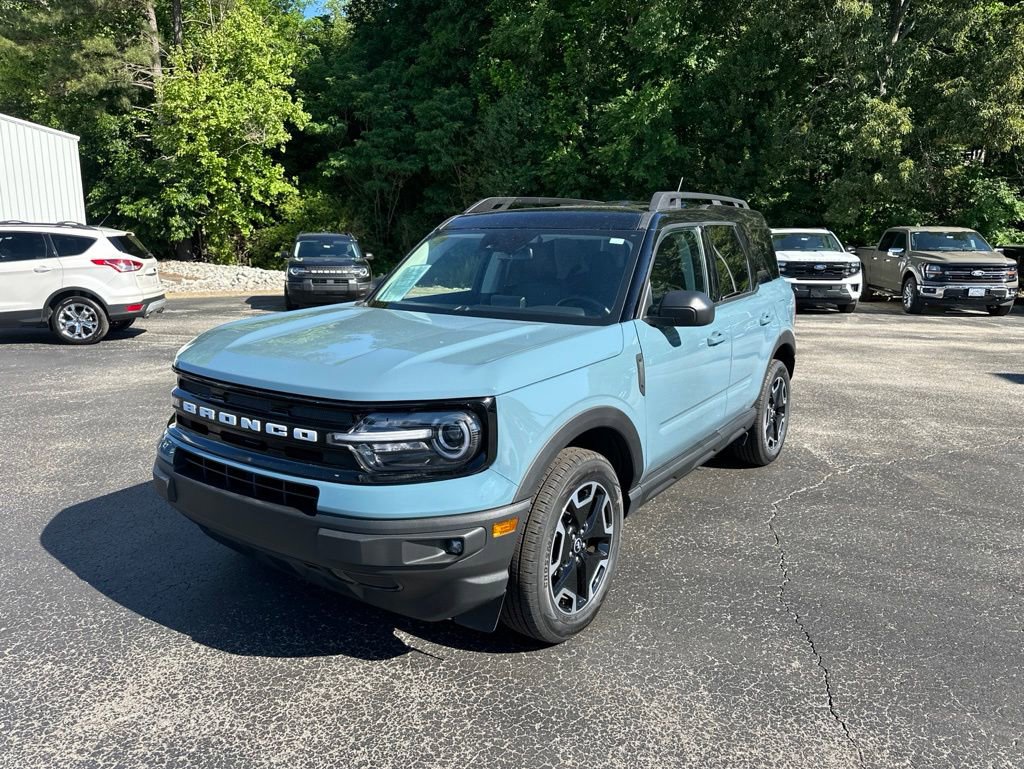 Used 2023 Ford Bronco Sport Outer Banks AWD/4WD image 7