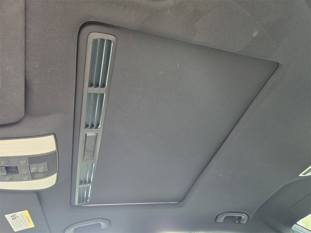 Used 2013 Mercedes-Benz E 350 Sedan image 22