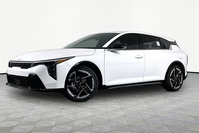 New 2026 Kia K4 GT-Line image 1