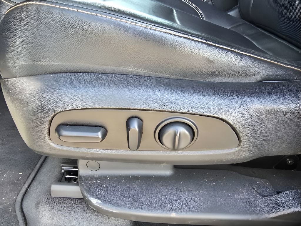 Used 2019 Chevrolet Traverse Premier w/ Driver Confidence II Package image 17