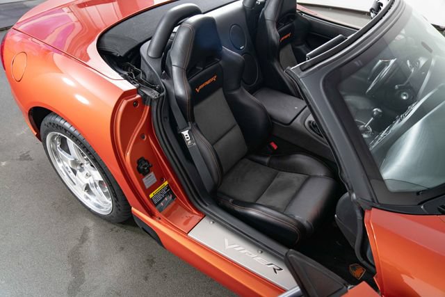 Used 2005 Dodge Viper SRT-10 w/ Copperhead Edition Group RWD image 27