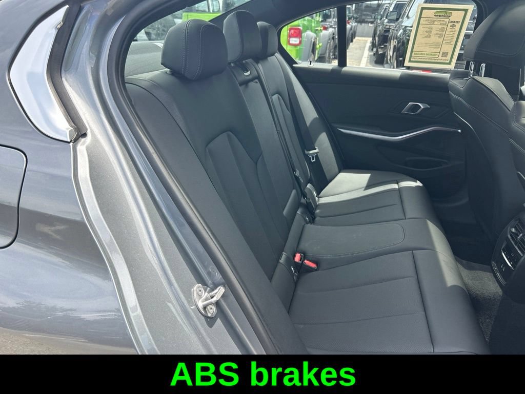Used 2025 BMW 330i xDrive Sedan w/ Convenience Package AWD/4WD image 28