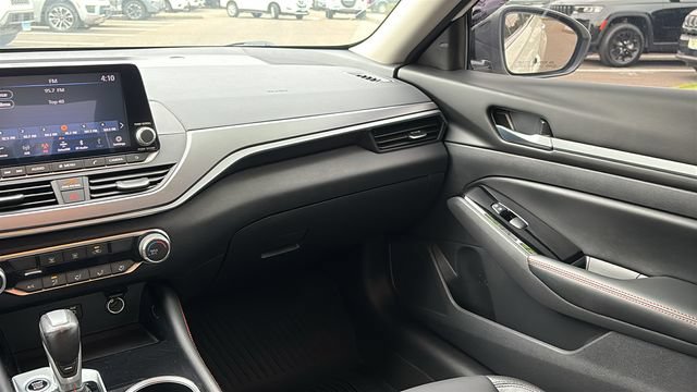 Certified 2025 Nissan Altima 2.5 SR AWD/4WD image 23
