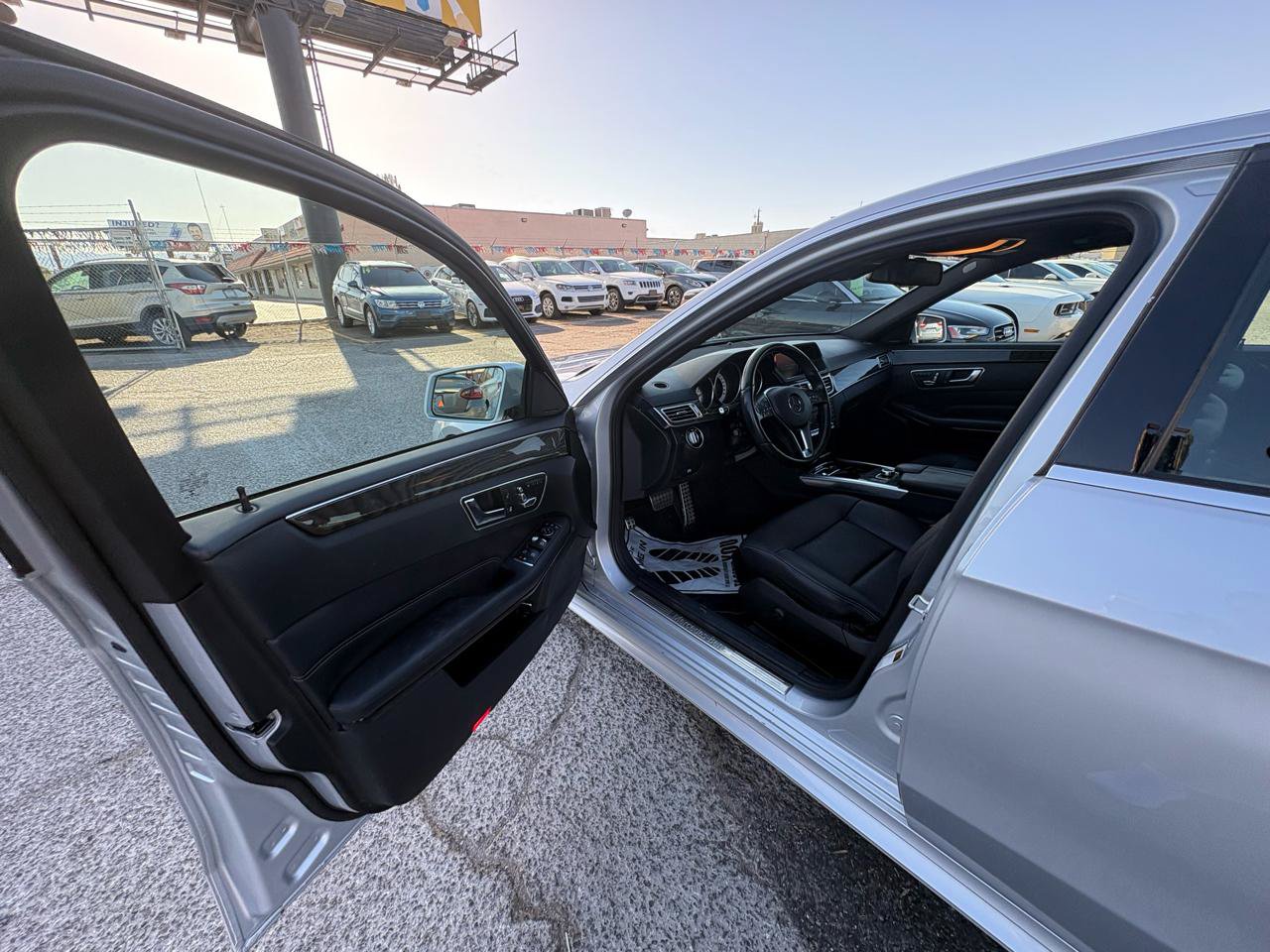 Used 2016 Mercedes-Benz E 350 Sedan w/ Premium Package image 10