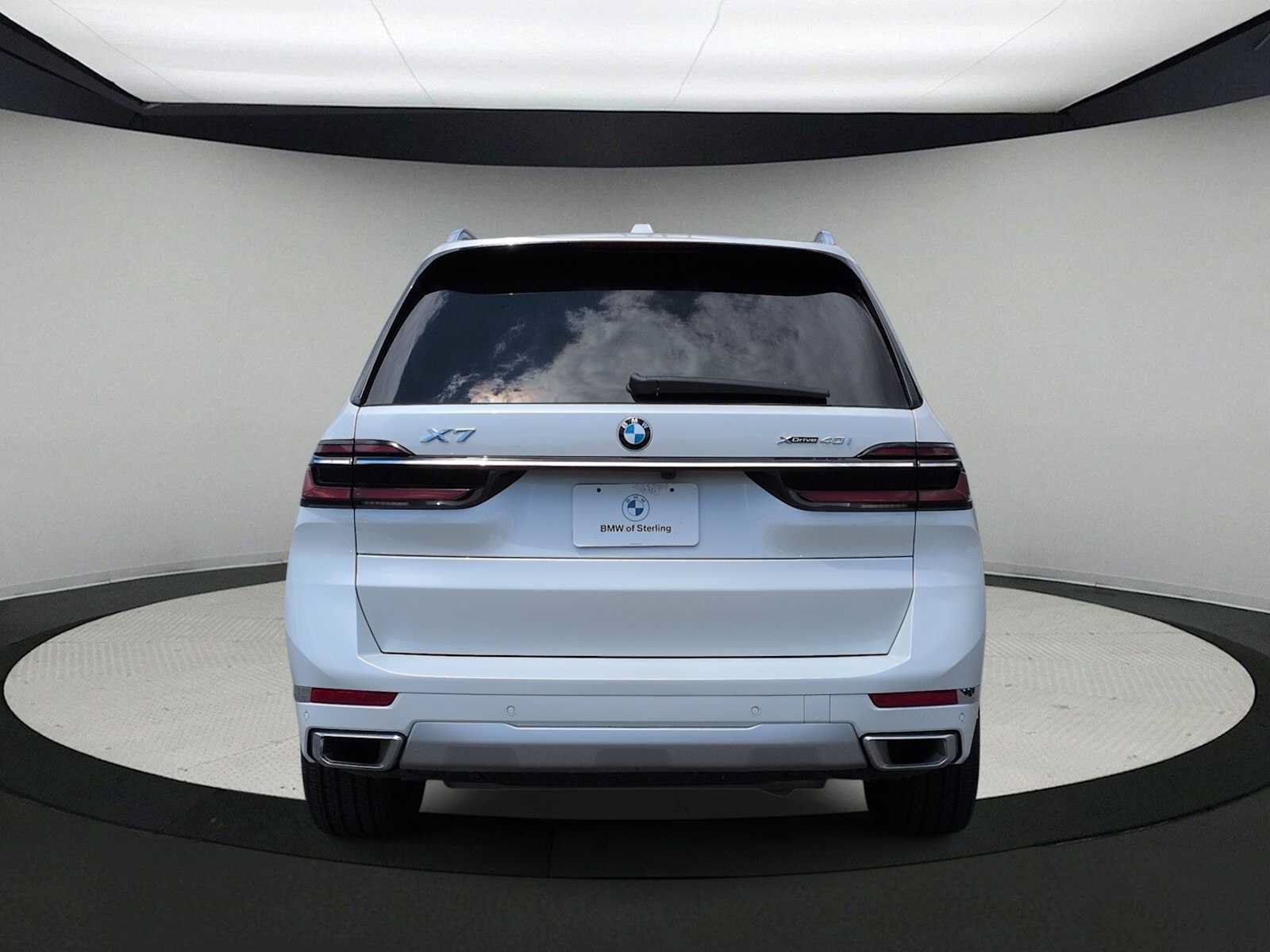 Used 2026 BMW X7 xDrive40i AWD/4WD image 6