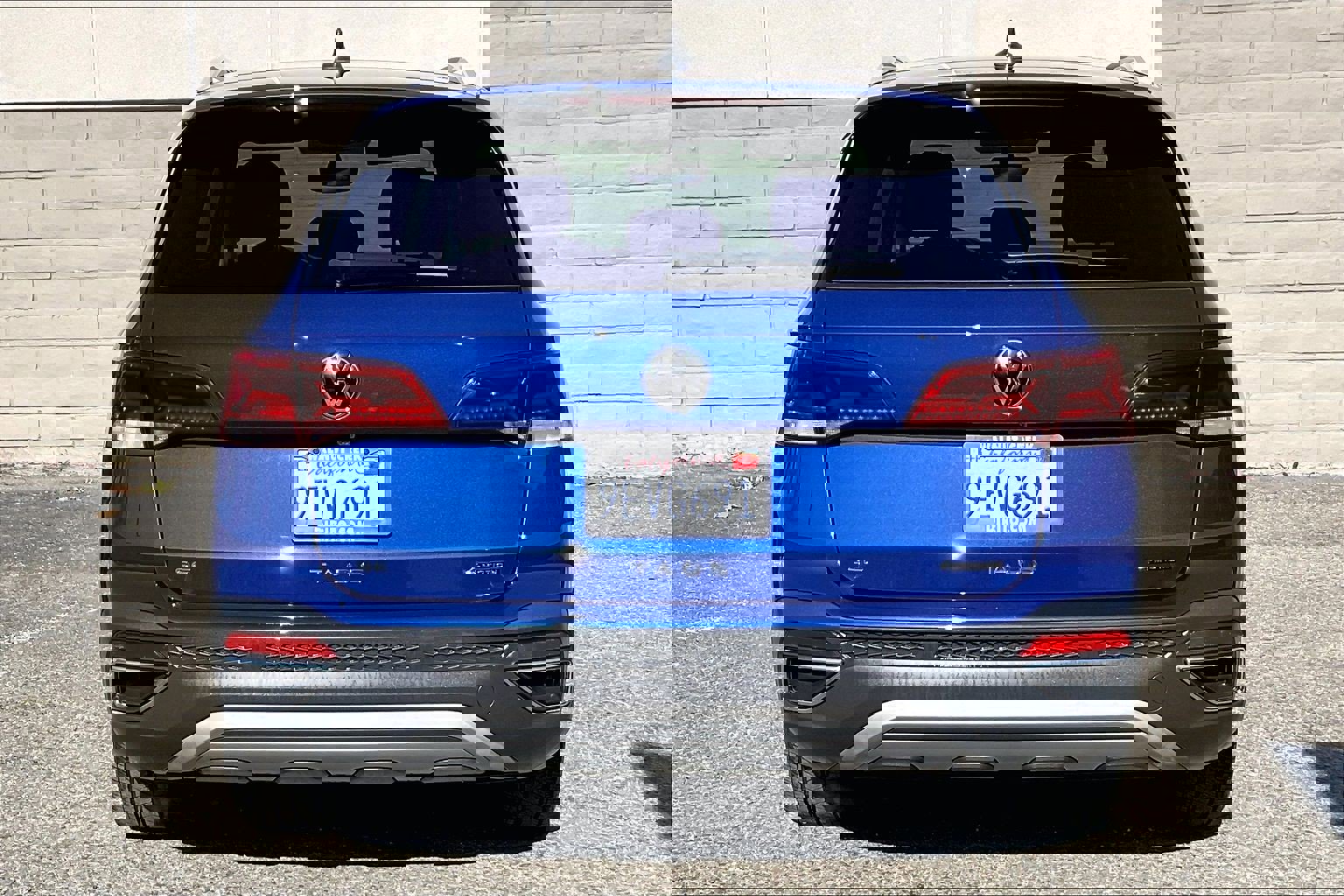 Certified 2022 Volkswagen Taos SE w/ Panoramic Sunroof Package image 3