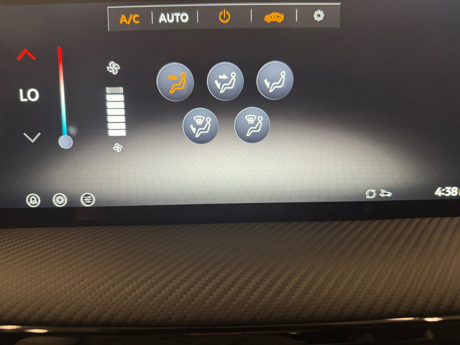 Used 2026 Nissan Kicks SR FWD image 18