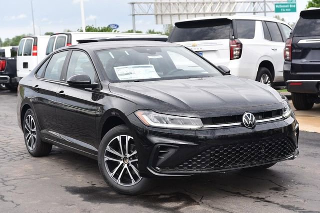 New 2026 Volkswagen Jetta Sport image 2