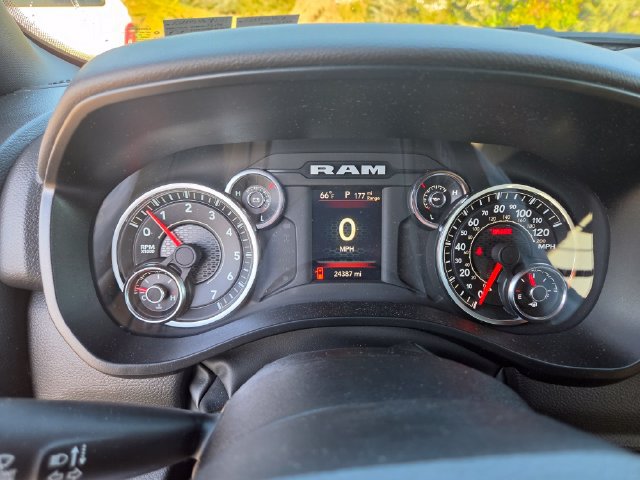 Used 2023 RAM 1500 Big Horn AWD/4WD image 5
