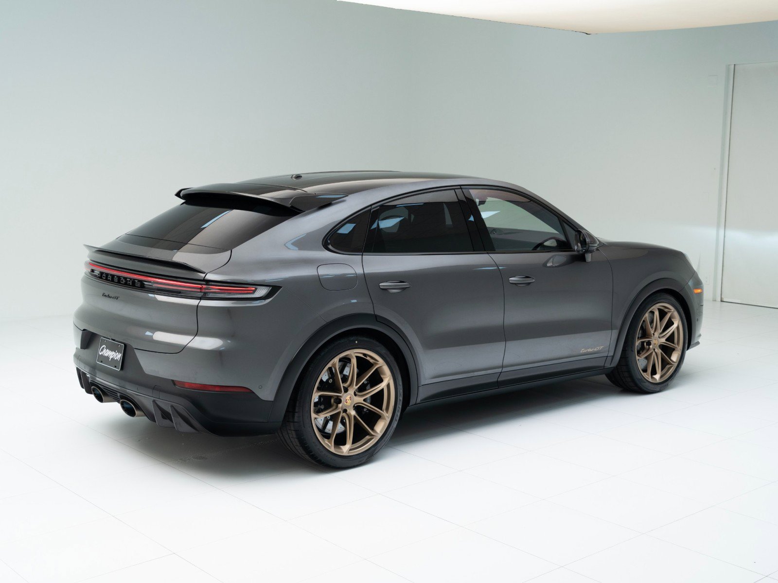 Certified 2024 Porsche Cayenne Turbo GT image 9
