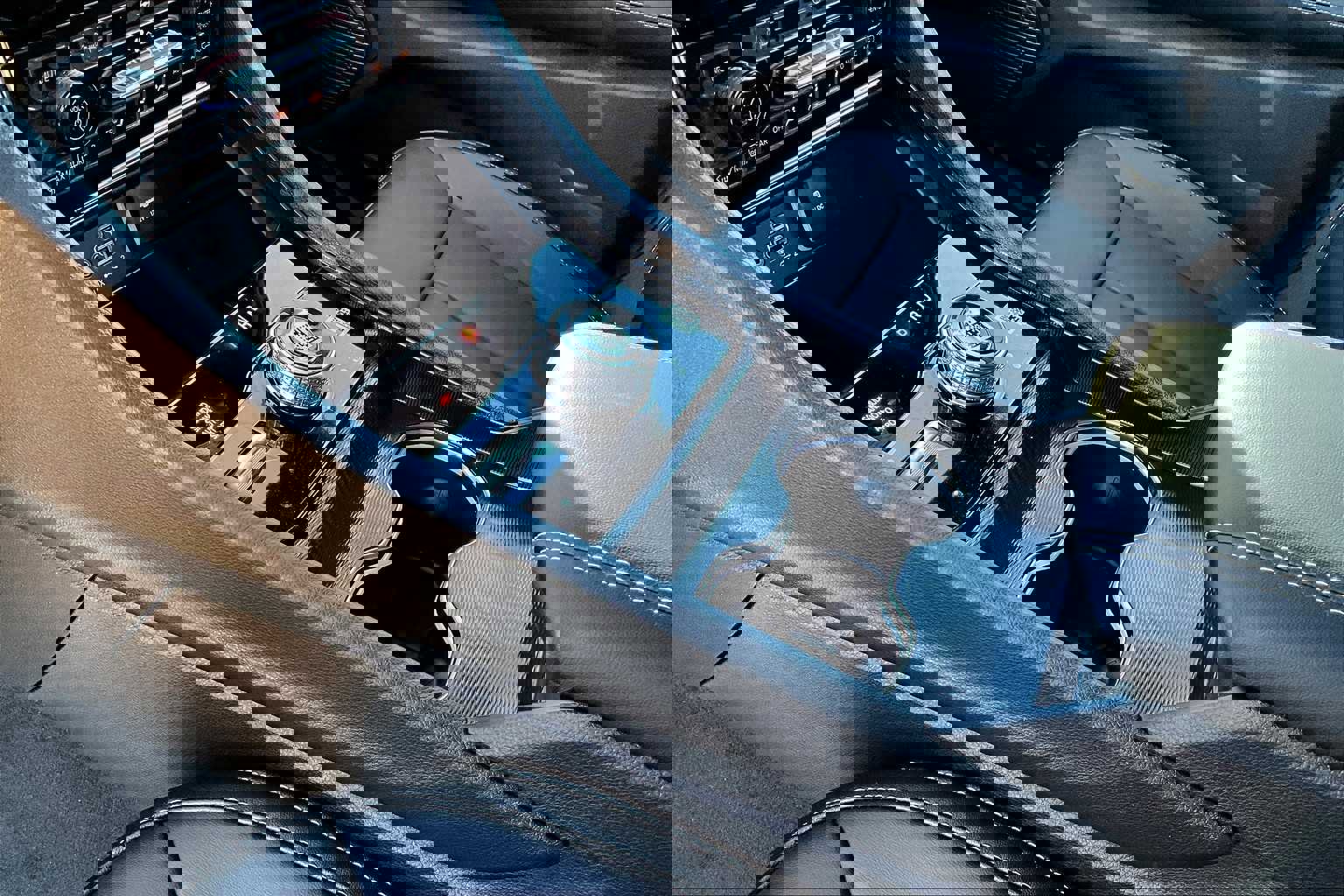 New 2025 Jeep Grand Cherokee Limited w/ Black Appearance Package image 8