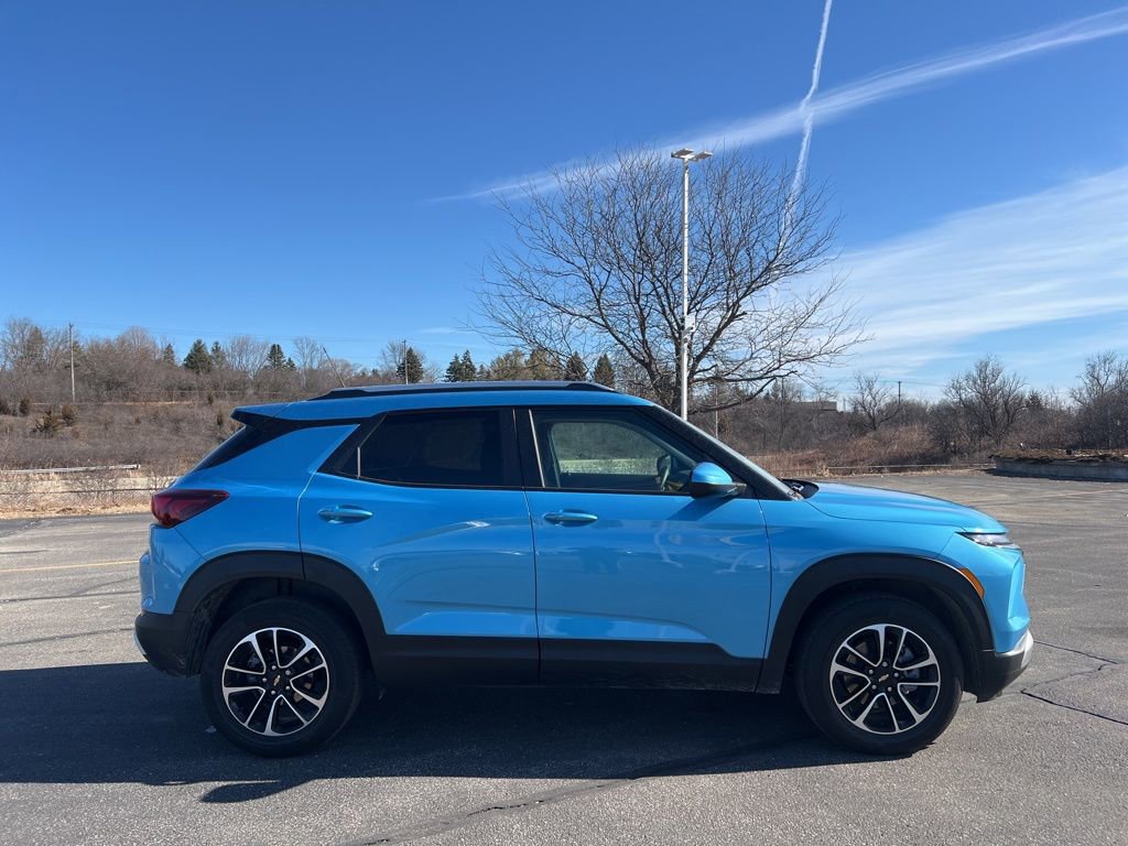 Used 2026 Chevrolet TrailBlazer LT w/ LT Cold Weather Package image 3