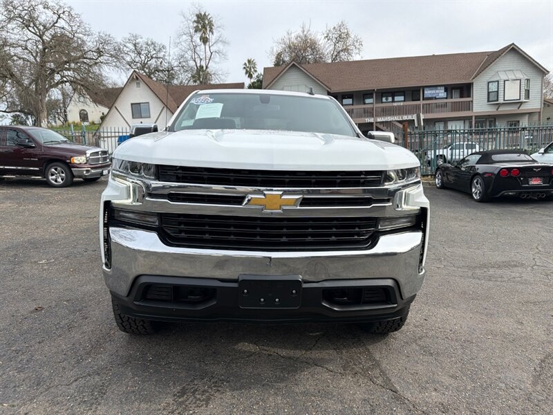 Used 2022 Chevrolet Silverado 1500 LT w/ Z71 Off-Road Package AWD/4WD image 5