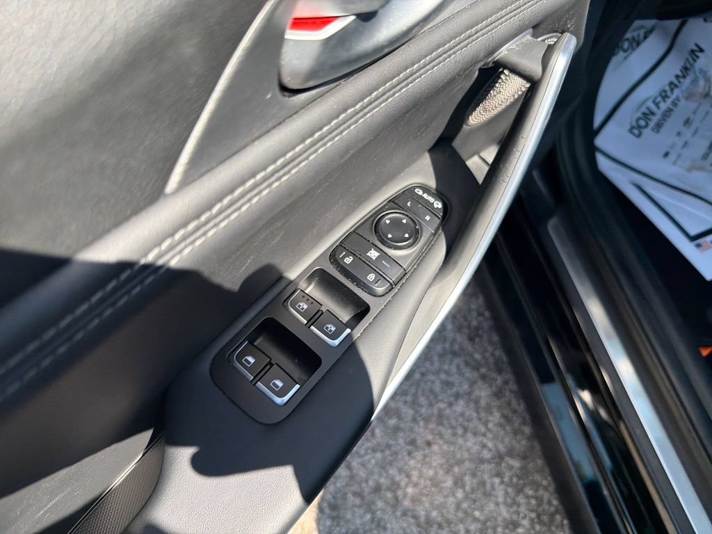 Used 2019 Kia Stinger GT1 RWD image 12
