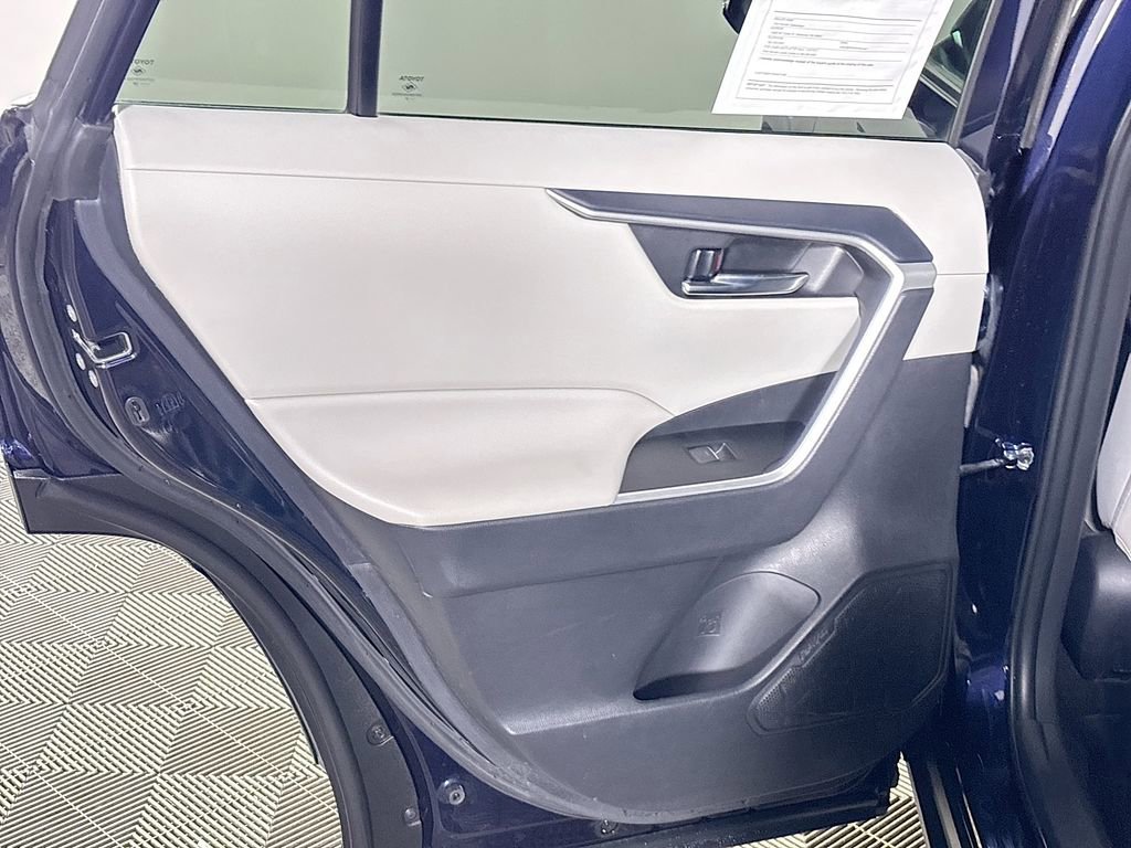 Used 2024 Toyota RAV4 XLE Premium image 19