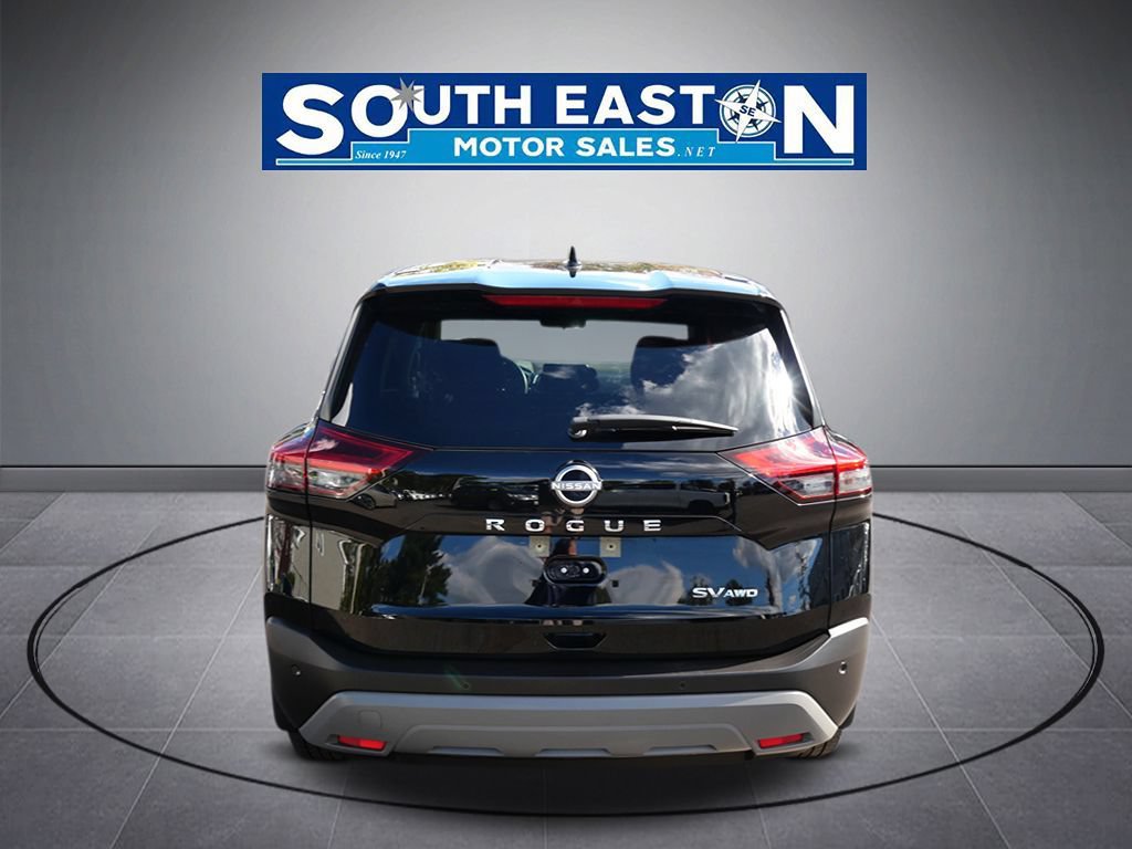 Used 2023 Nissan Rogue SV AWD/4WD image 4