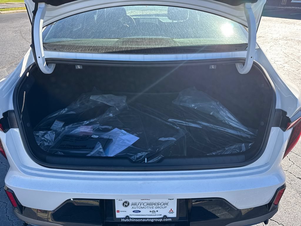 New 2025 Kia K4 GT-Line w/ GT-Line Premium Package FWD image 18