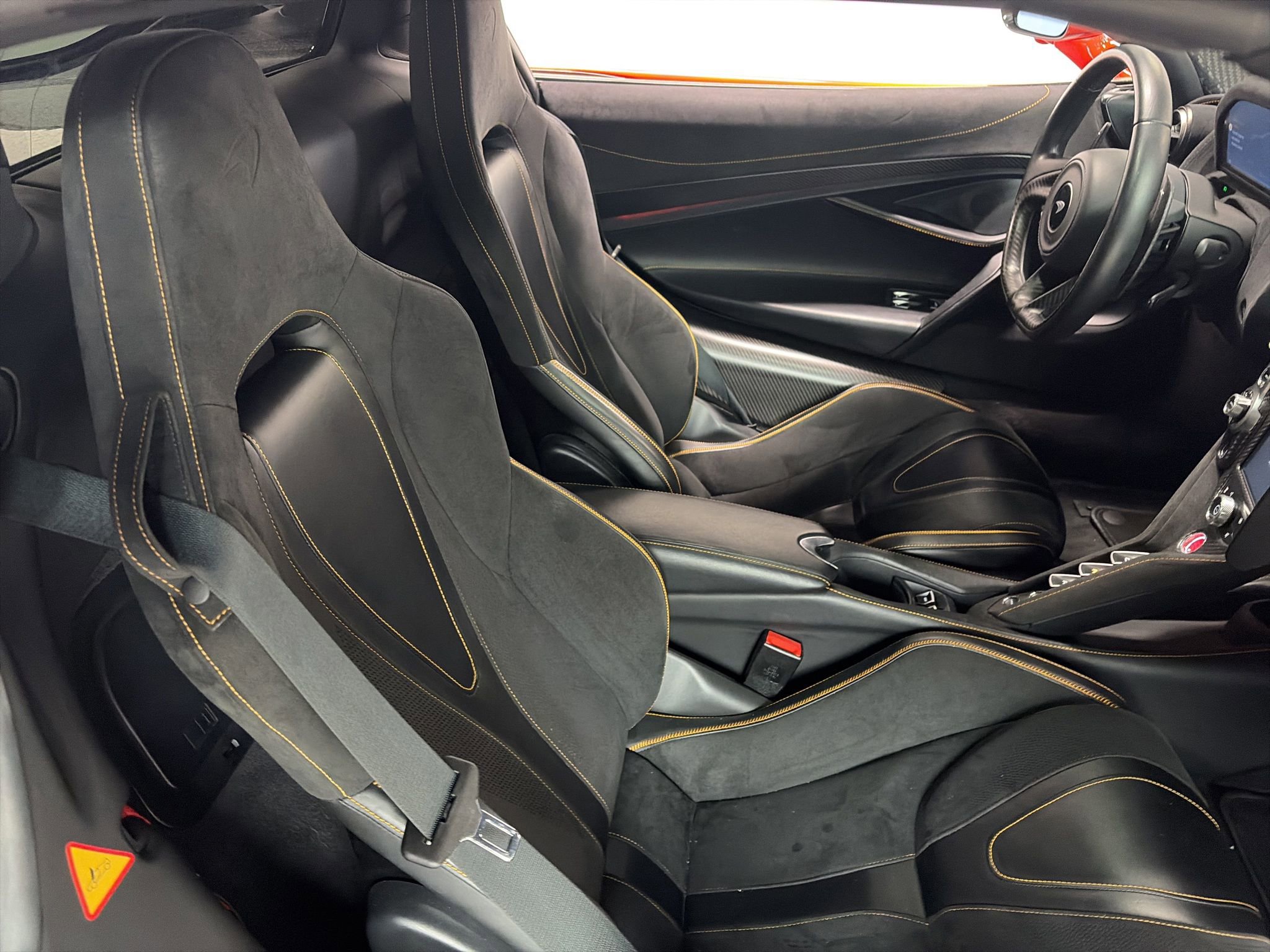 Used 2022 McLaren 720S Spider RWD image 9