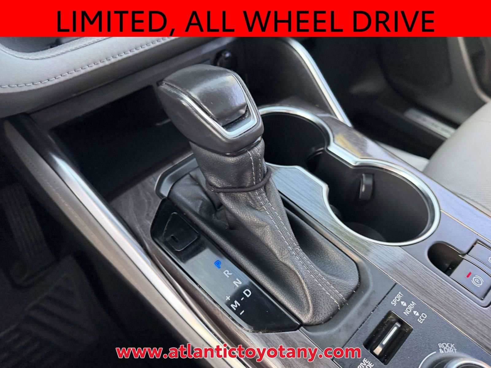 Used 2022 Toyota Highlander Limited image 25