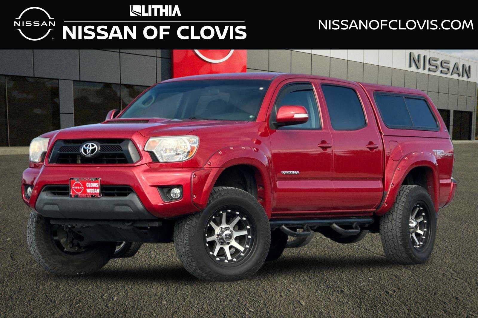 Used 2015 Toyota Tacoma 4x4 Double Cab w/ TRD Sport Package image 1