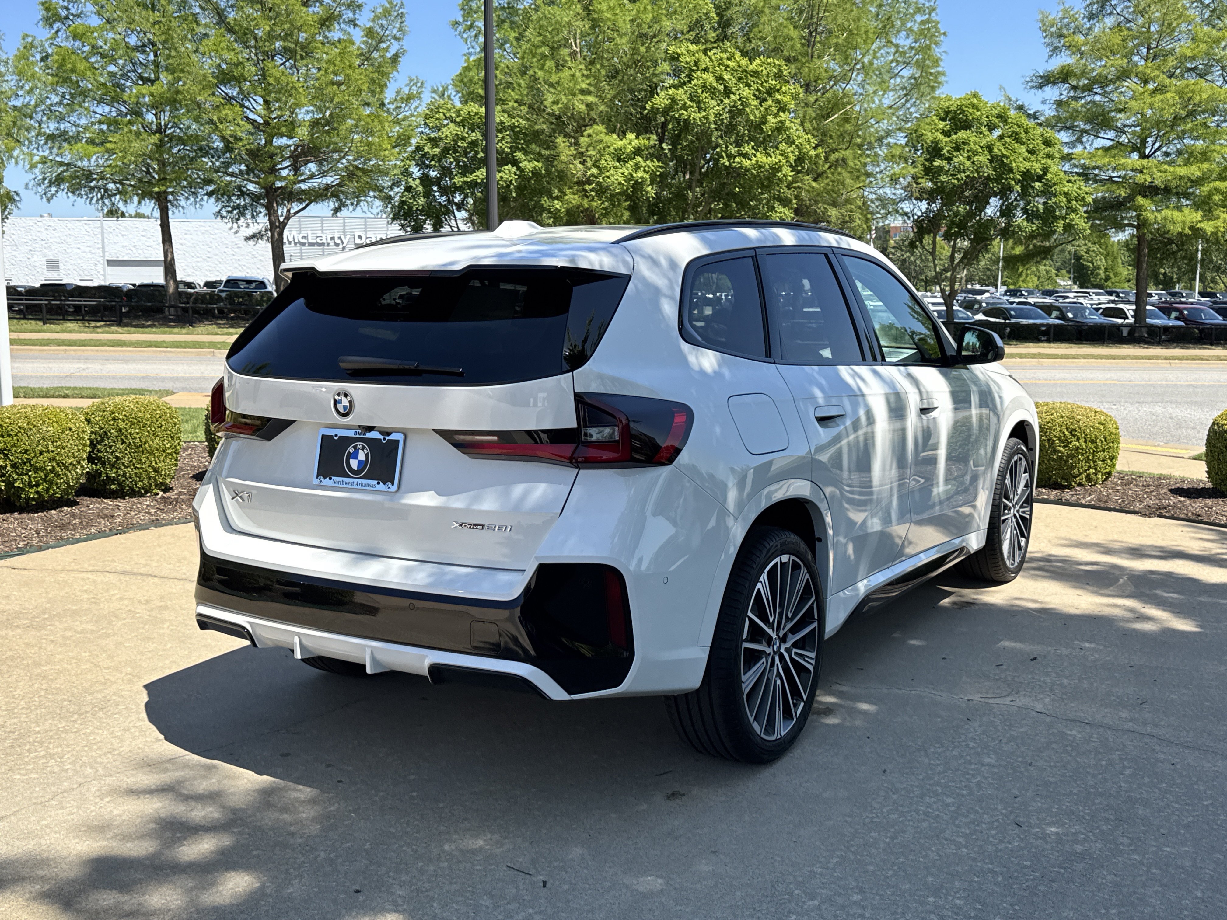 New 2026 BMW X1 xDrive28i w/ Technology Package AWD/4WD image 5