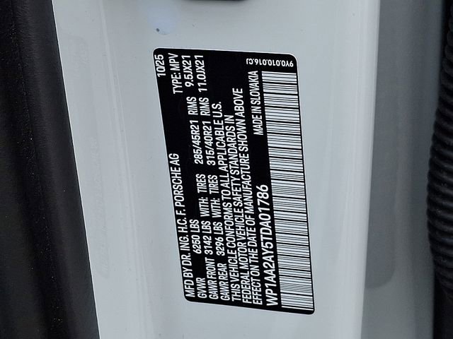 Certified 2026 Porsche Cayenne AWD/4WD image 31