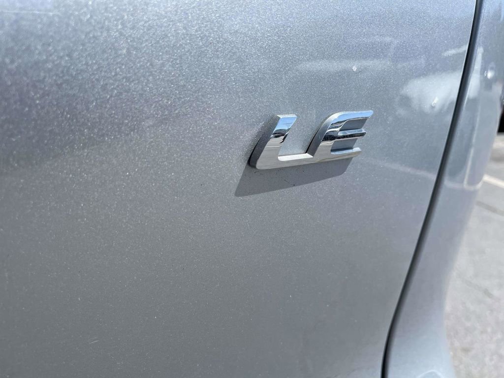 Used 2023 Toyota Corolla Cross LE FWD image 21