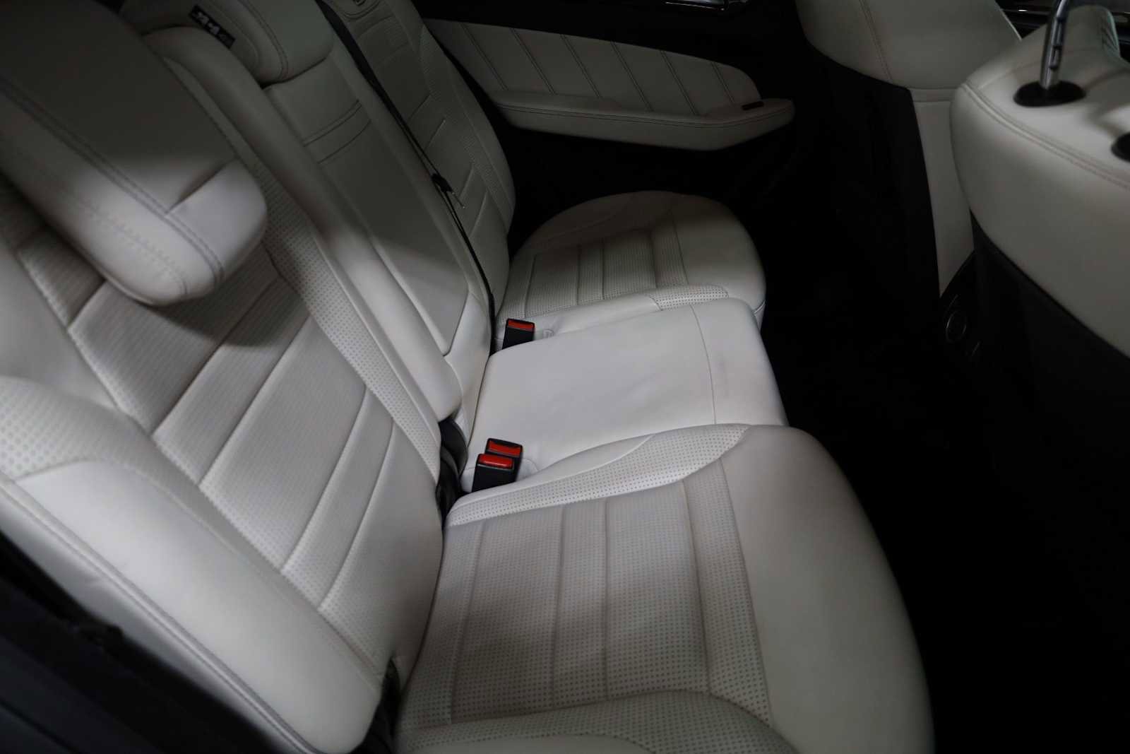 Used 2014 Mercedes-Benz ML 63 AMG 4MATIC image 32