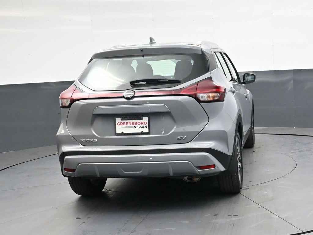 Used 2023 Nissan Kicks SV FWD image 4