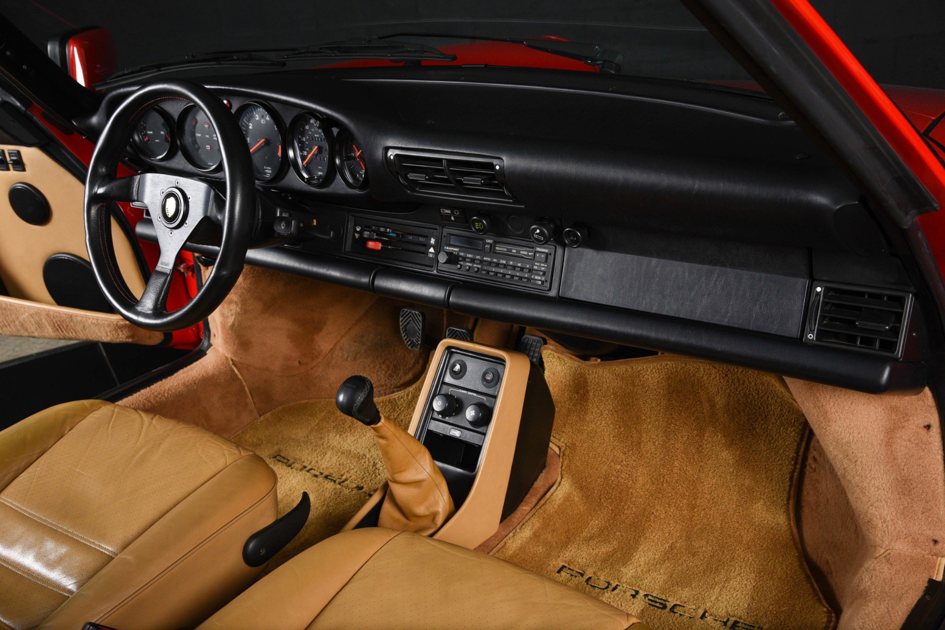 Used 1989 Porsche 911 Carrera RWD image 7