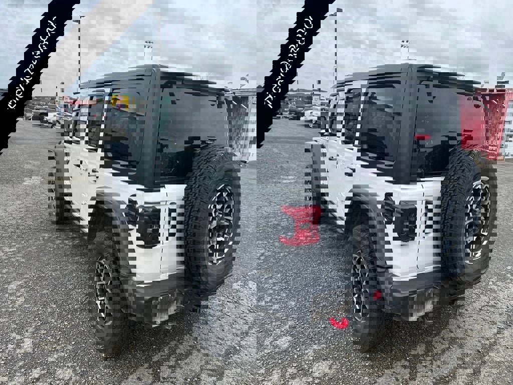 Used 2024 Jeep Wrangler Unlimited Rubicon image 4