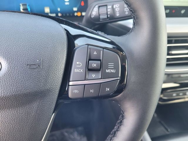 New 2025 Ford Escape SE w/ PHEV Premium Package FWD image 12