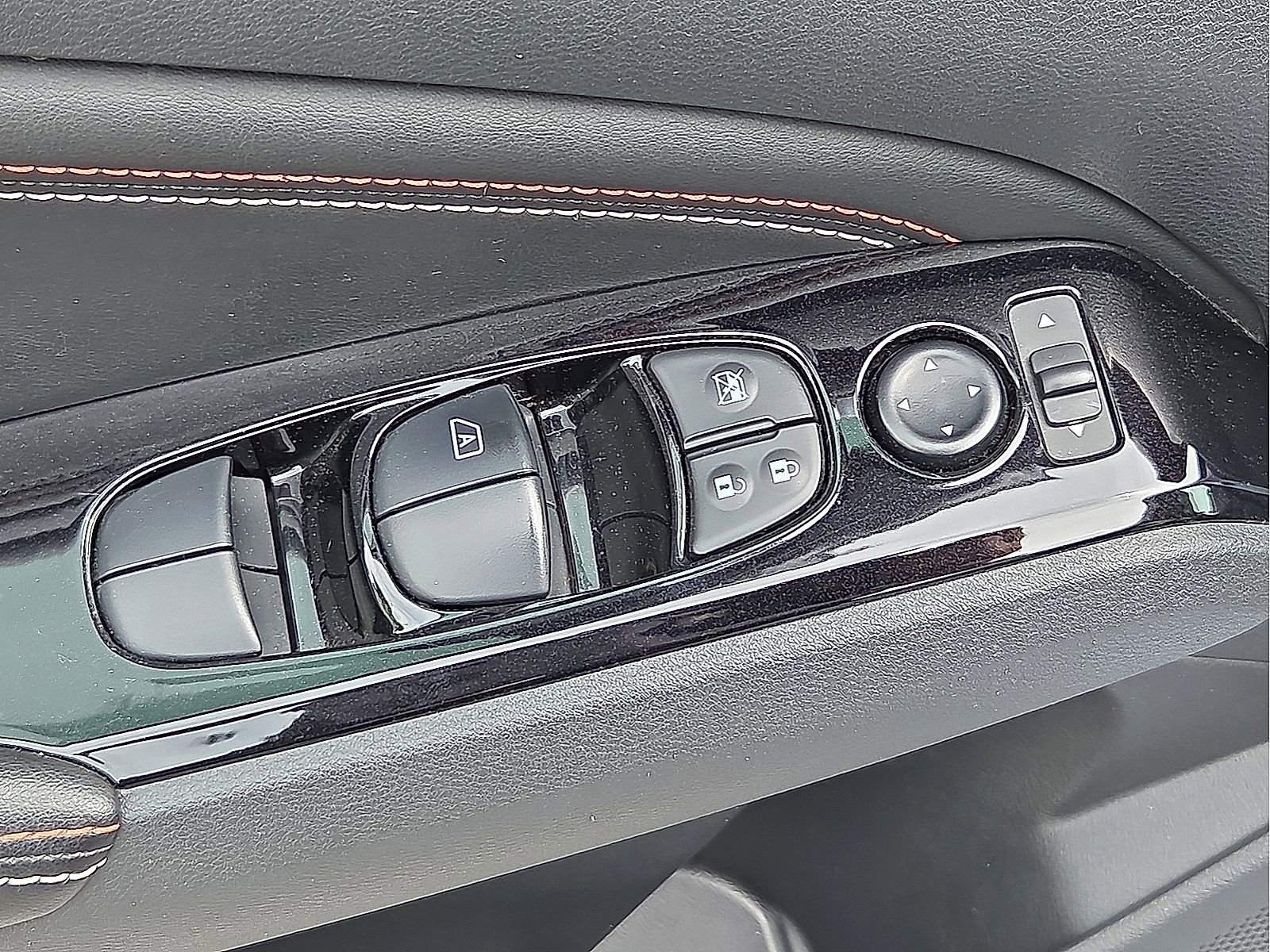 Used 2023 Nissan Altima 2.5 SR w/ SR Premium Package FWD image 15