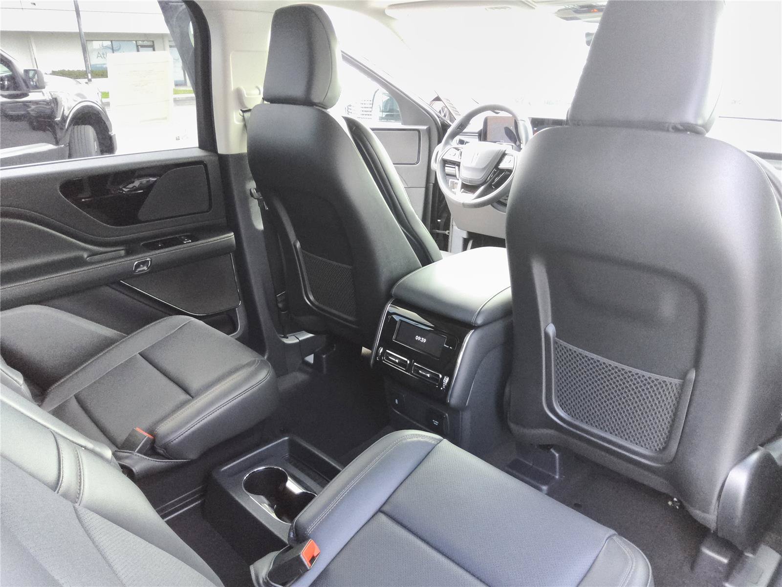New 2026 Lincoln Aviator 2WD image 29