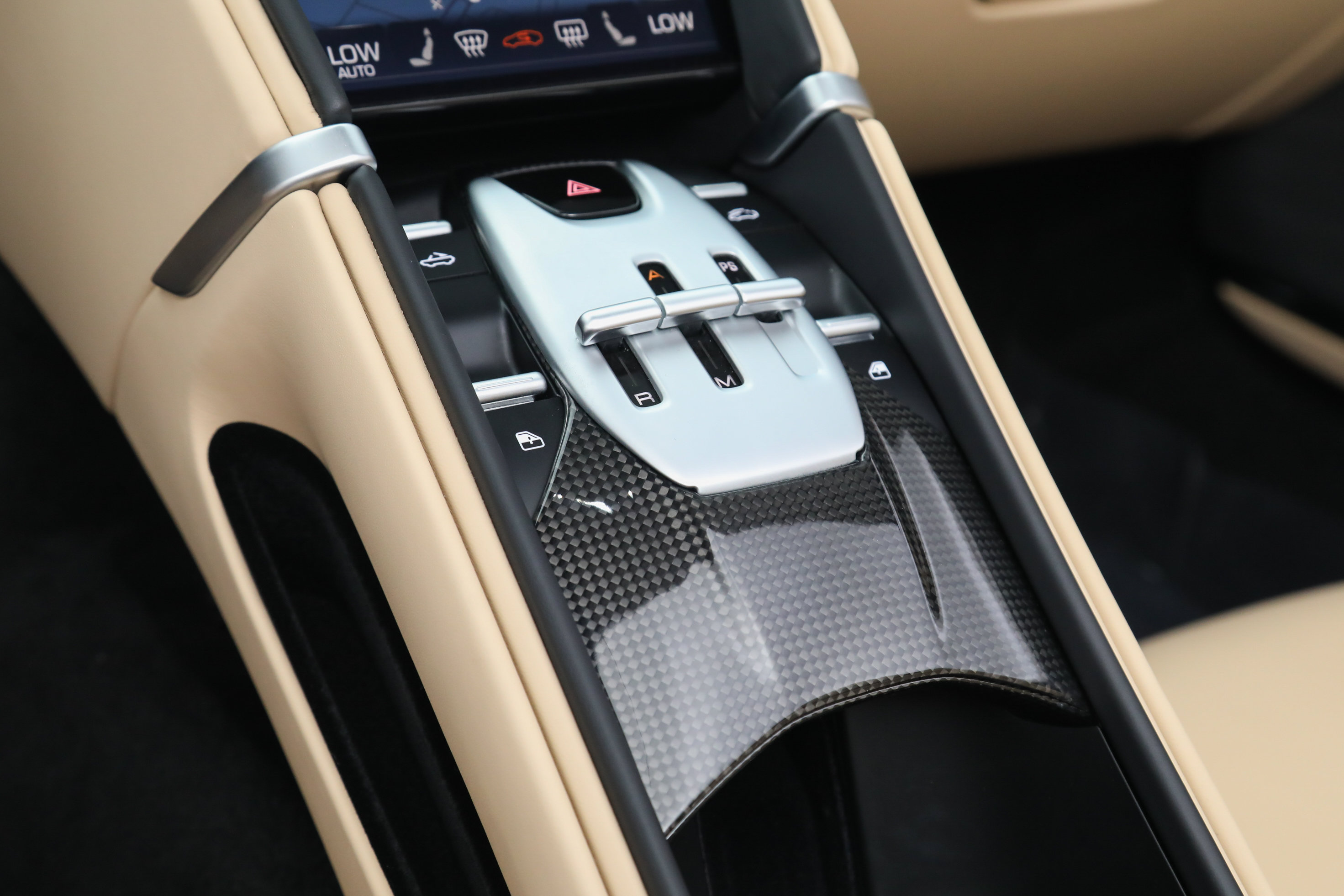 Certified 2025 Ferrari Roma Spider RWD image 36