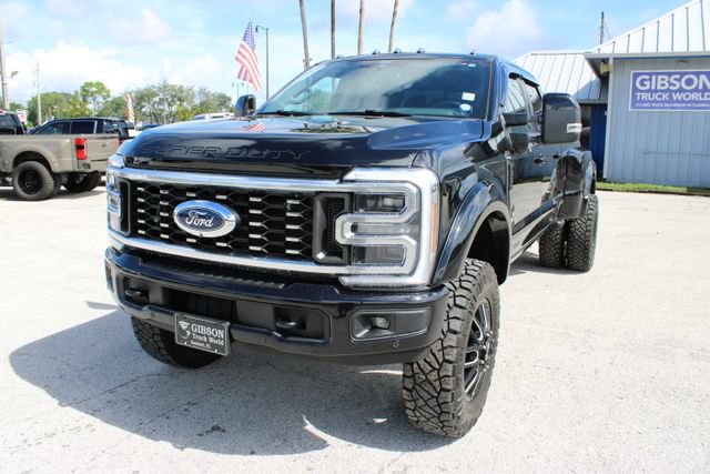 Used 2025 Ford F350 Platinum AWD/4WD image 3