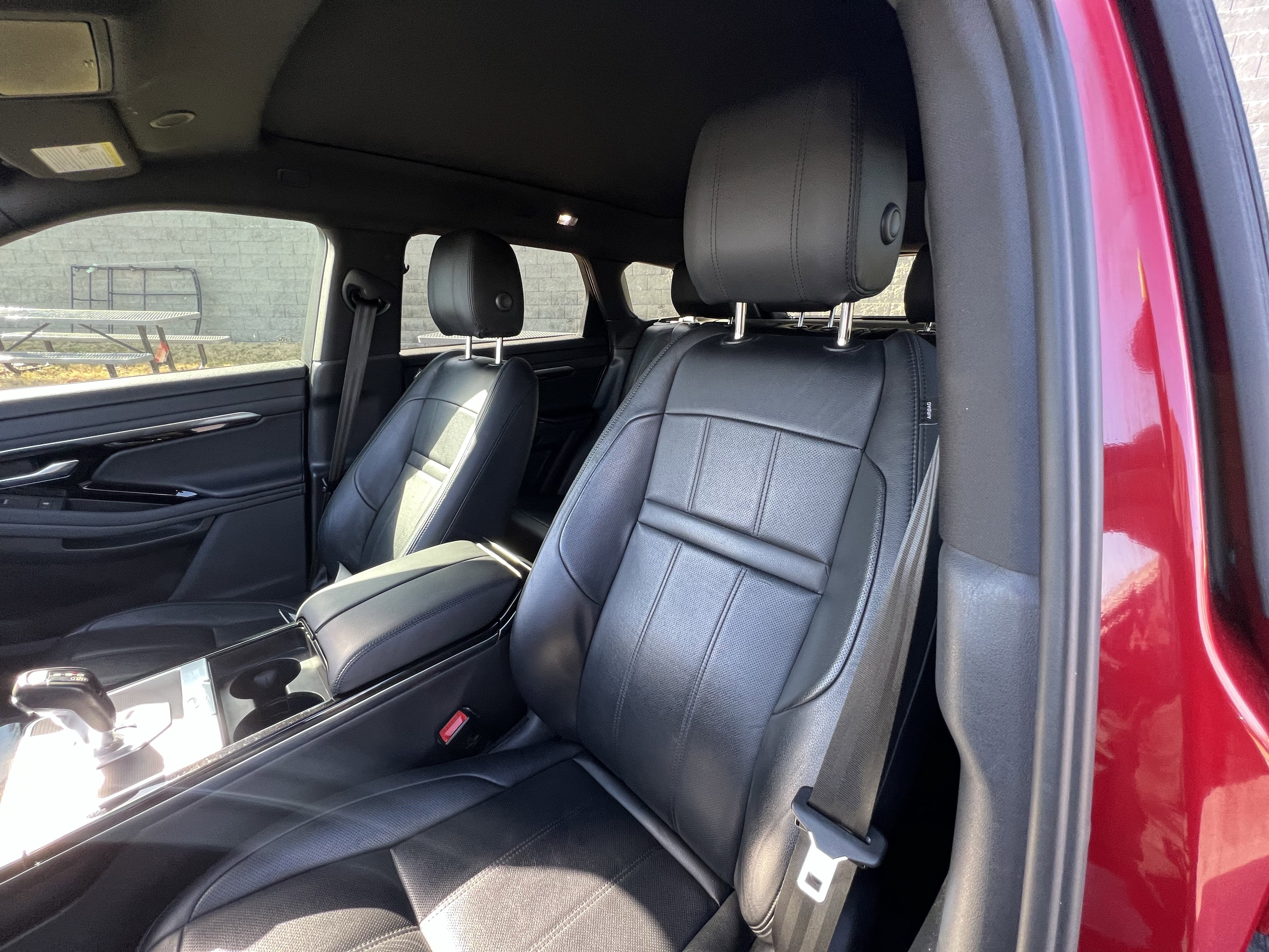 Used 2021 Land Rover Range Rover Evoque S image 16