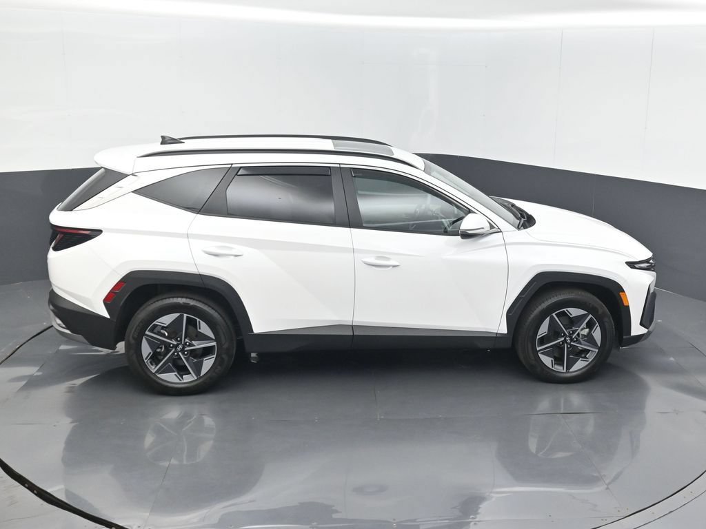 Used 2025 Hyundai Tucson SEL AWD/4WD image 14