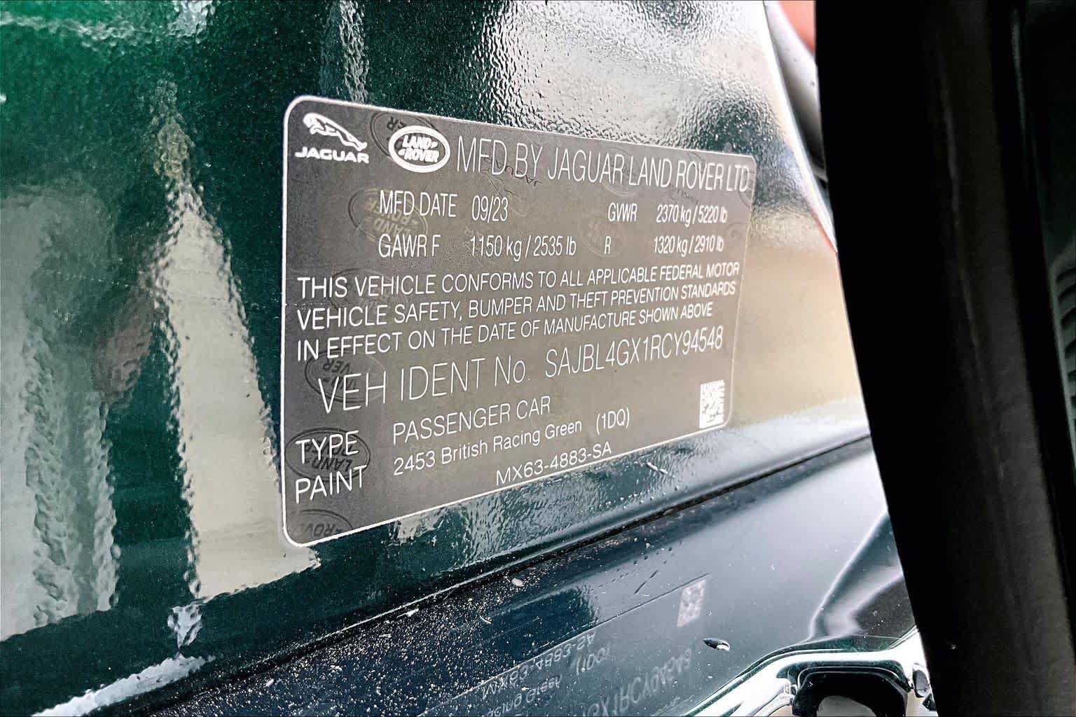 Used 2024 Jaguar XF R-Dynamic SE AWD/4WD image 29