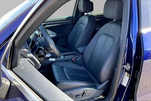 Used 2025 Audi Q3 2.0T Premium w/ Convenience Package AWD/4WD image 27