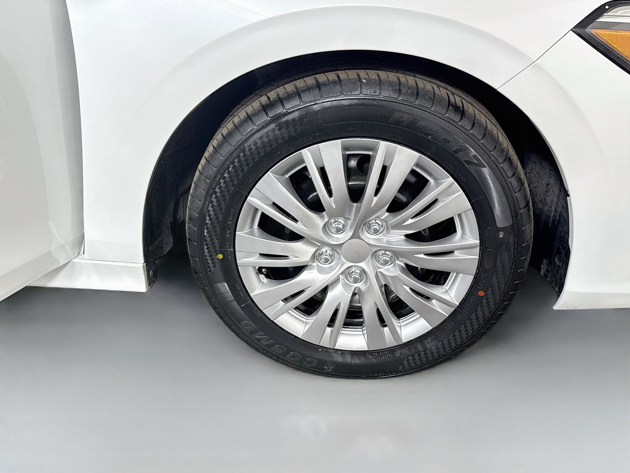 Used 2023 Honda Civic LX image 32
