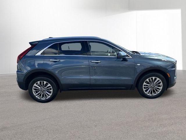Used 2024 Cadillac XT4 Premium Luxury image 31